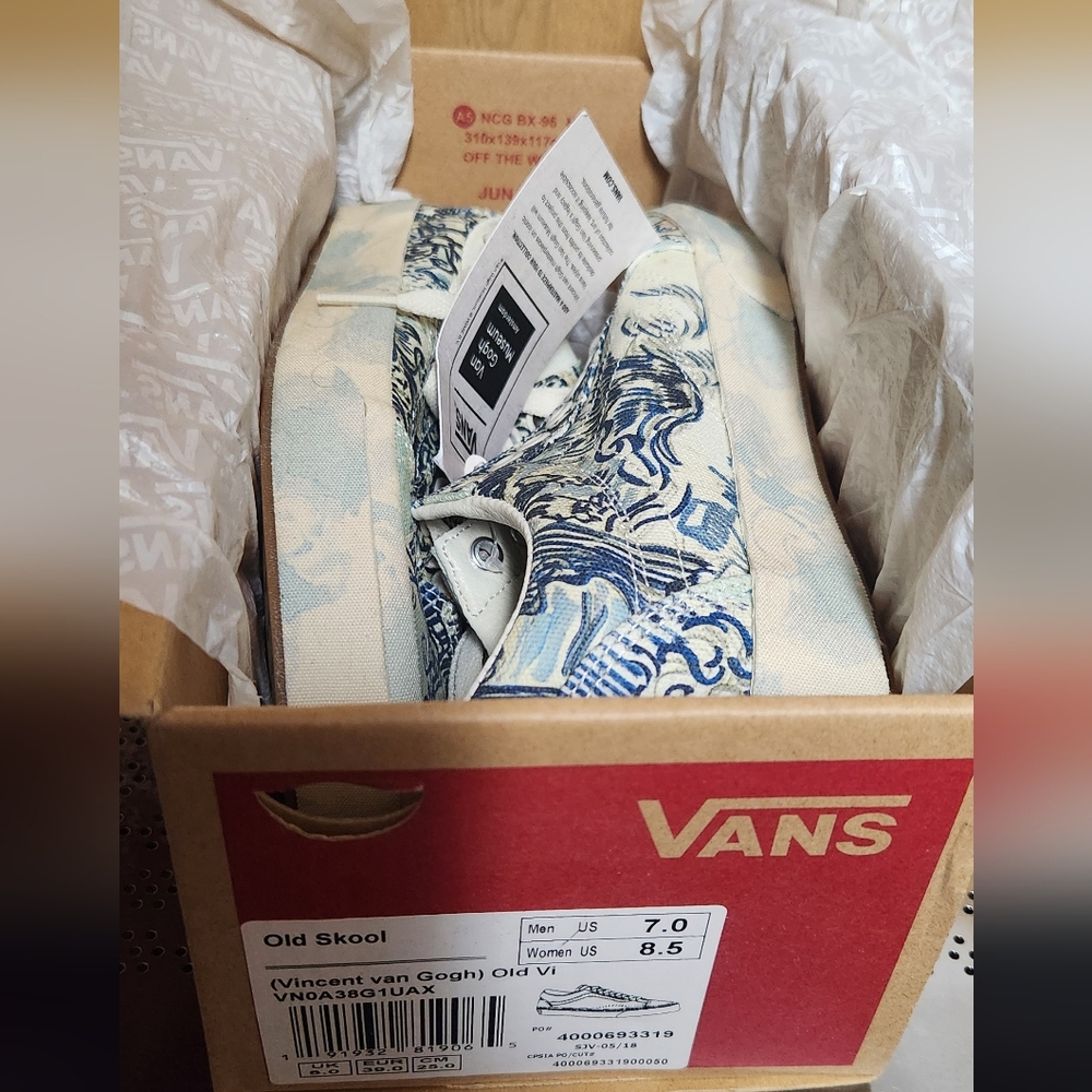 Vans, Vincent VanGogh "old vineyard" - Picture 7 of 7